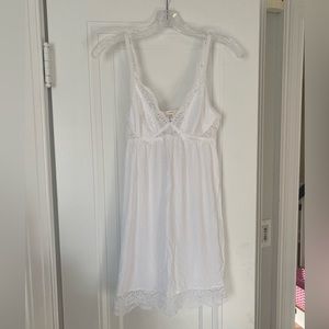 Eberjey Plunge Chemise Béatrix